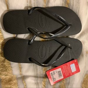 Brand new Havianas